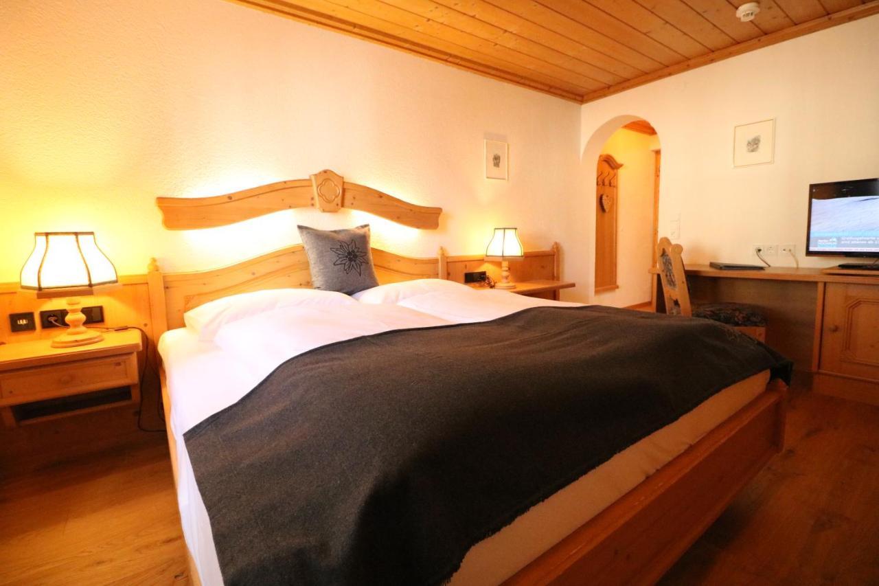 Hotel Braeu ラウリス エクステリア 写真