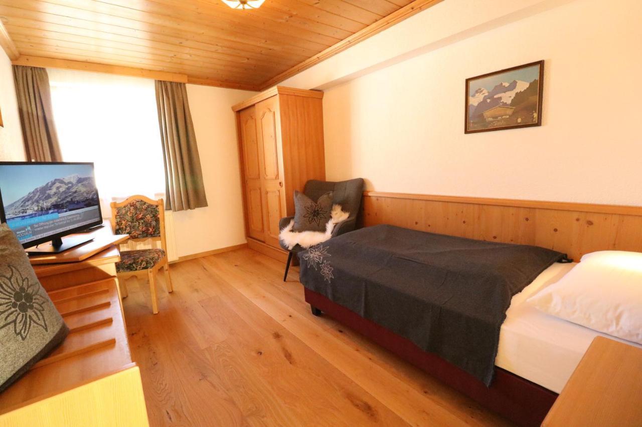Hotel Braeu ラウリス エクステリア 写真
